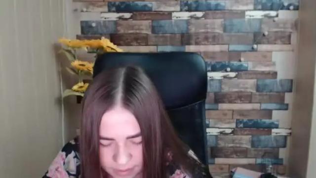 Image 8 of kamillahott Stream on Chaturbate on 18 months ago