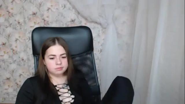 Image 2 of kamillahott Stream on Chaturbate on 17 months ago