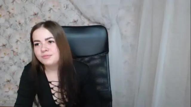 Image 4 of kamillahott Stream on Chaturbate on 17 months ago