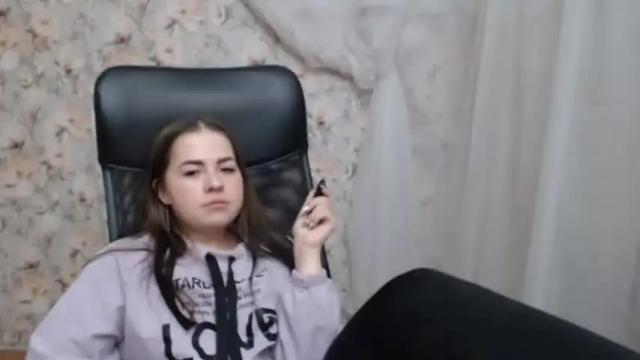 Image 12 of kamillahott Stream on Chaturbate on 17 months ago
