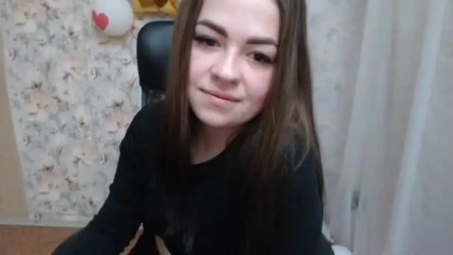 Image 10 of kamillahott Stream on Chaturbate on 16 months ago
