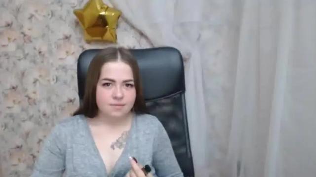 Image 2 of kamillahott Stream on Chaturbate on 16 months ago