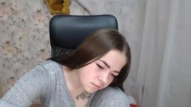 Image 4 of kamillahott Stream on Chaturbate on 16 months ago