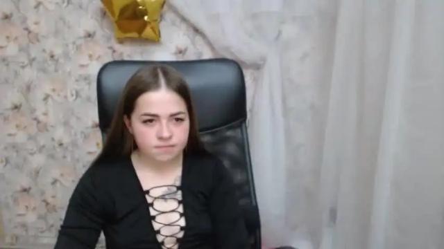Image 3 of kamillahott Stream on Chaturbate on 16 months ago