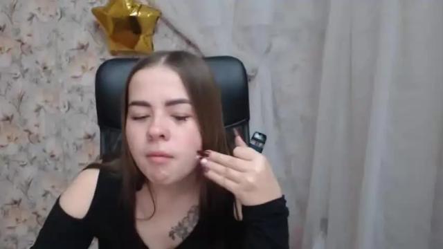 Image 2 of kamillahott Stream on Chaturbate on 16 months ago
