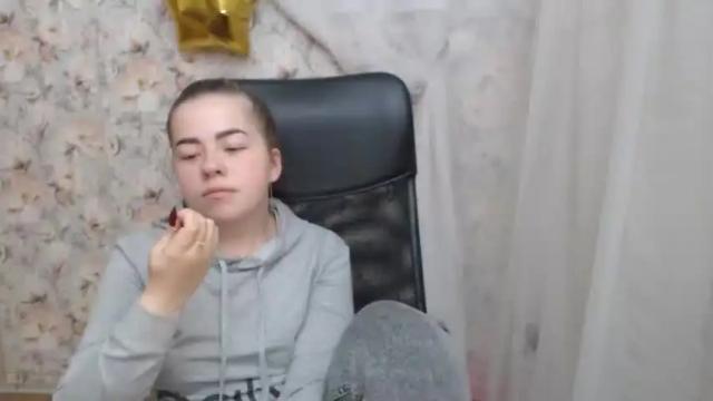 Image 11 of kamillahott Stream on Chaturbate on 16 months ago