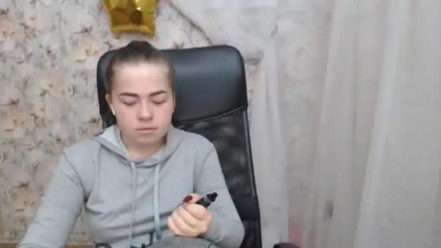 Image 6 of kamillahott Stream on Chaturbate on 16 months ago