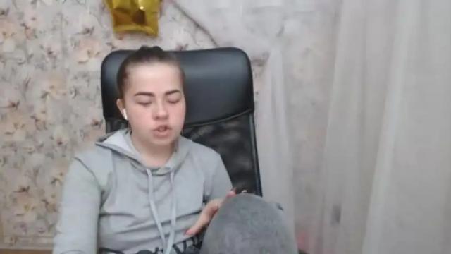 Image 8 of kamillahott Stream on Chaturbate on 16 months ago