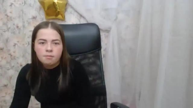 Image 12 of kamillahott Stream on Chaturbate on 16 months ago