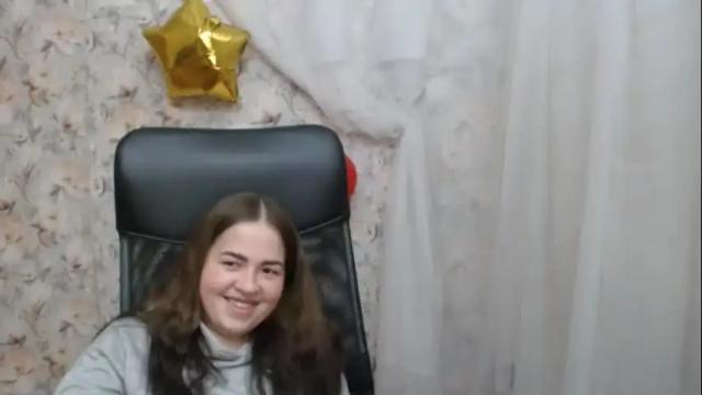 Image 12 of kamillahott Stream on Chaturbate on 16 months ago