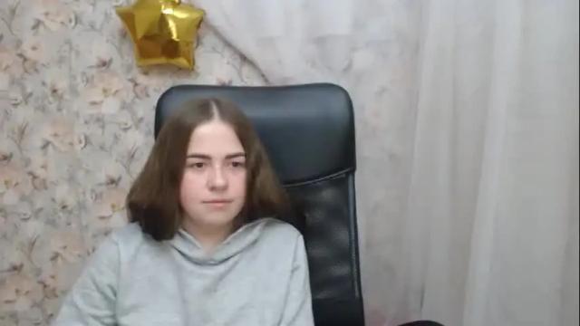Image 2 of kamillahott Stream on Chaturbate on 16 months ago