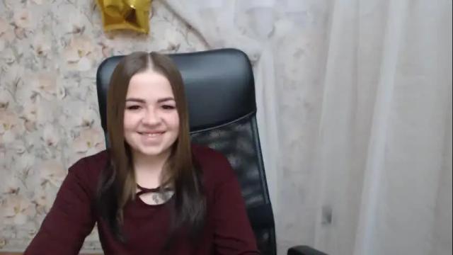 Image 3 of kamillahott Stream on Chaturbate on 16 months ago