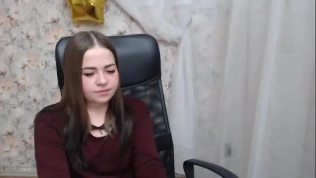 Image 4 of kamillahott Stream on Chaturbate on 16 months ago