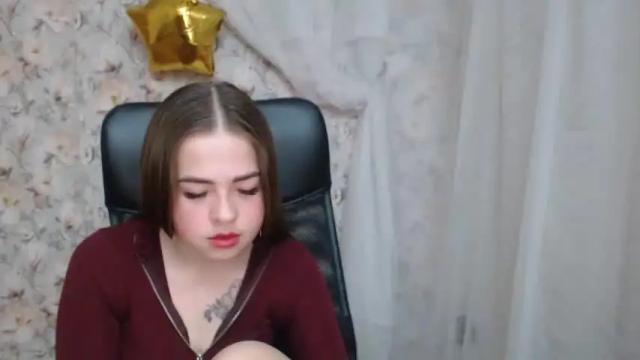 Image 8 of kamillahott Stream on Chaturbate on 15 months ago