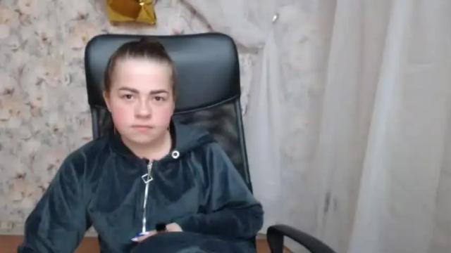 Image 4 of kamillahott Stream on Chaturbate on 15 months ago