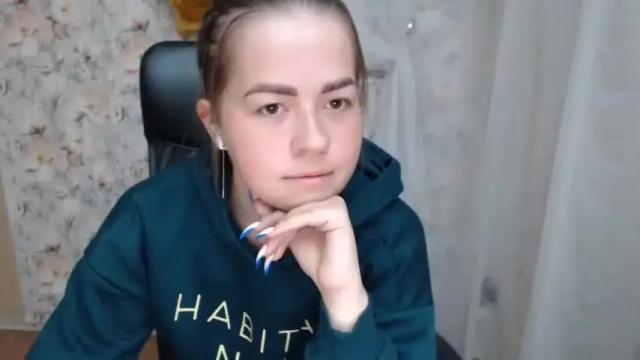 Image 10 of kamillahott Stream on Chaturbate on 15 months ago