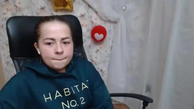 Image 6 of kamillahott Stream on Chaturbate on 15 months ago