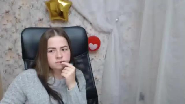 Image 10 of kamillahott Stream on Chaturbate on 15 months ago