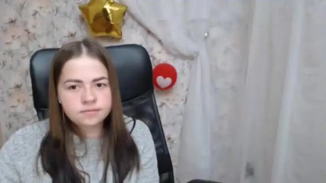 Image 2 of kamillahott Stream on Chaturbate on 15 months ago