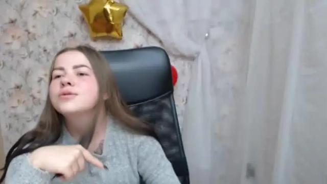 Image 4 of kamillahott Stream on Chaturbate on 15 months ago