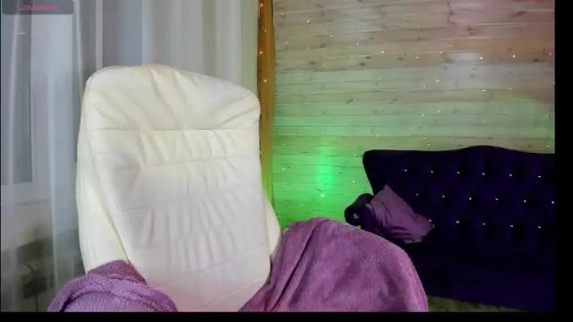 Image 3 of kamillasporty Stream on Chaturbate on 2 months ago