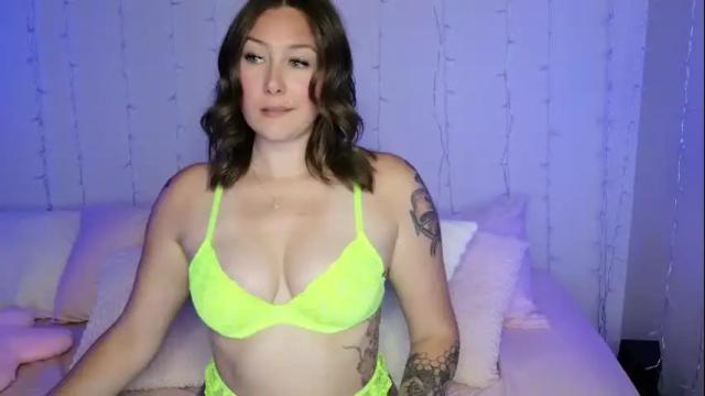Image 3 of kamrynmarie69 Stream on Chaturbate on 2 days ago