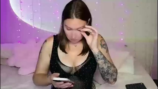 Image 6 of kamrynmarie69 Stream on Chaturbate on 1 month ago