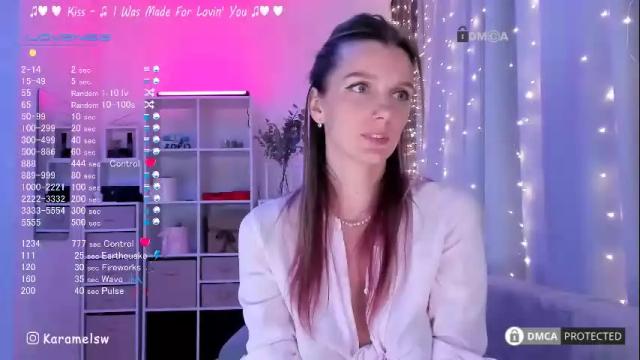 Image 10 of karamelsw Stream on Chaturbate on 1 month ago