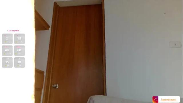 Image 4 of karen_brave Stream on Chaturbate on 1 month ago