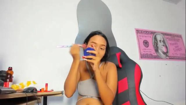 Image 7 of karen_josy Stream on Chaturbate on 4 days ago