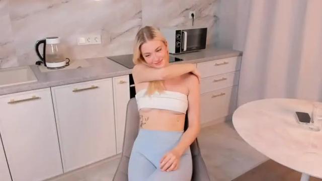 Image 10 of karen_ki Stream on Chaturbate on 20 months ago