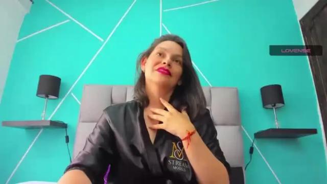 Image 12 of karen_martinez1 Stream on Chaturbate on 14 months ago