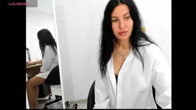 Image 8 of karensvip Stream on Chaturbate on 4 months ago