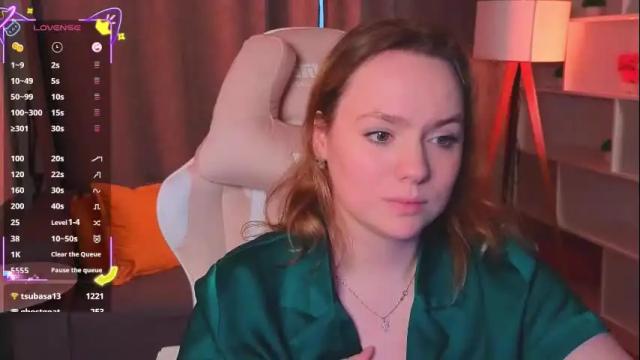 Thumbnail 1, kari_lunna's Stream at Chaturbate, 1 month ago