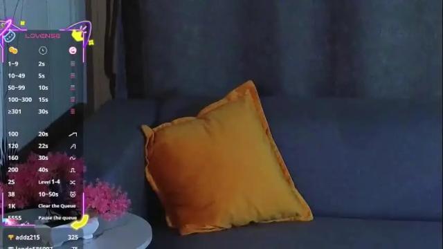 Image 8 of kari_lunna Stream on Chaturbate on 1 month ago