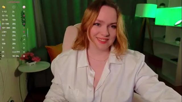 Image 10 of kari_lunna Stream on Chaturbate on 10 days ago