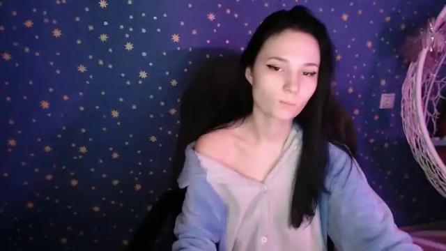 Image 7 of karicherry Stream on Chaturbate on 18 months ago