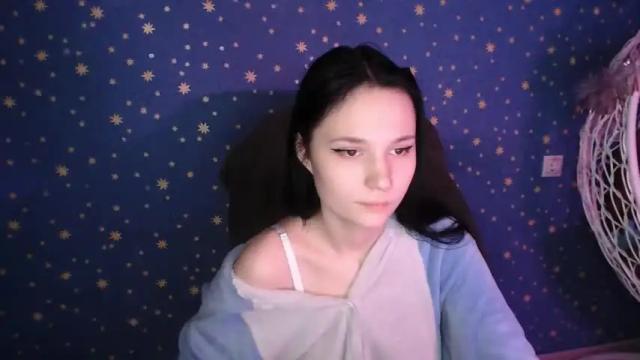 Image 12 of karicherry Stream on Chaturbate on 18 months ago