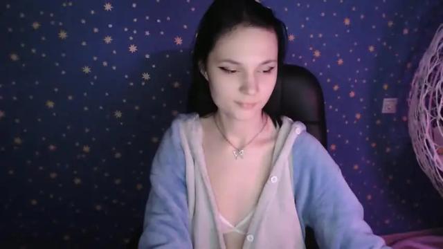 Image 8 of karicherry Stream on Chaturbate on 18 months ago