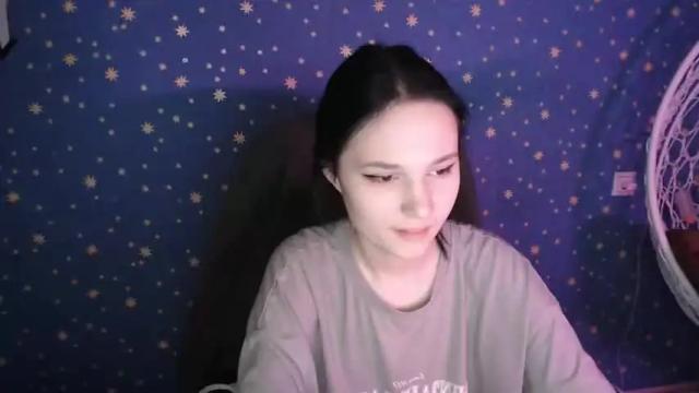 Image 6 of karicherry Stream on Chaturbate on 15 months ago