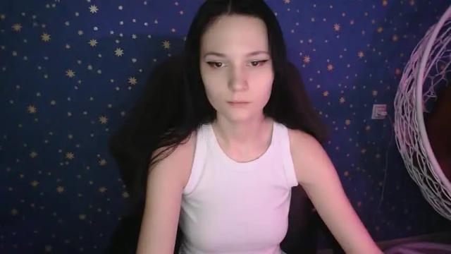 Image 11 of karicherry Stream on Chaturbate on 17 months ago