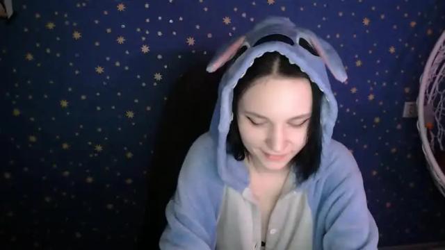 Image 11 of karicherry Stream on Chaturbate on 17 months ago
