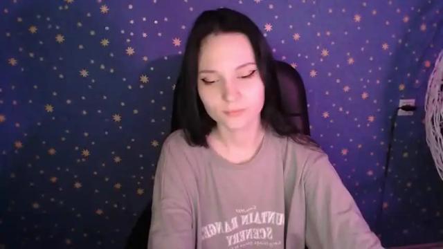 Image 2 of karicherry Stream on Chaturbate on 15 months ago