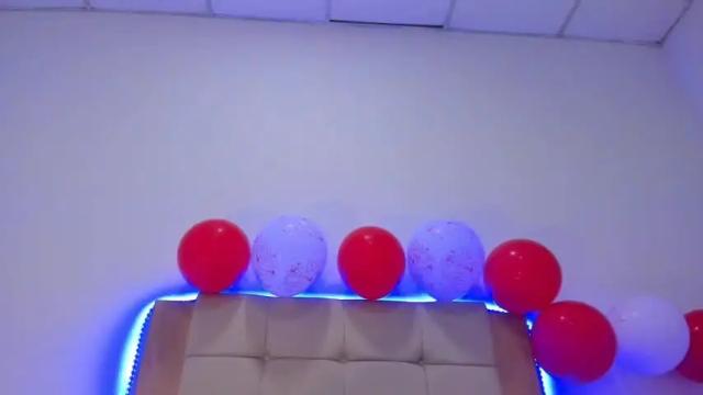 Image 4 of kariina_angel Stream on Chaturbate on 16 months ago