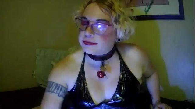 Image 3 of karilynk Stream on Chaturbate on 23 months ago