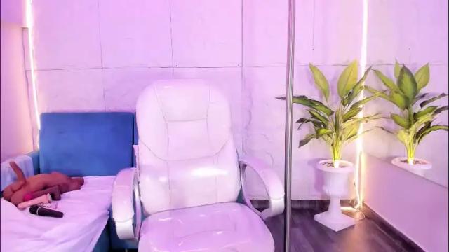 Image 4 of karimerous Stream on Chaturbate on 2 months ago