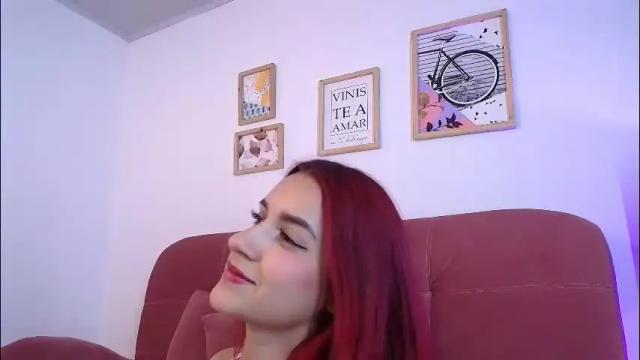 Image 4 of karina2smith Stream on Chaturbate on 19 days ago