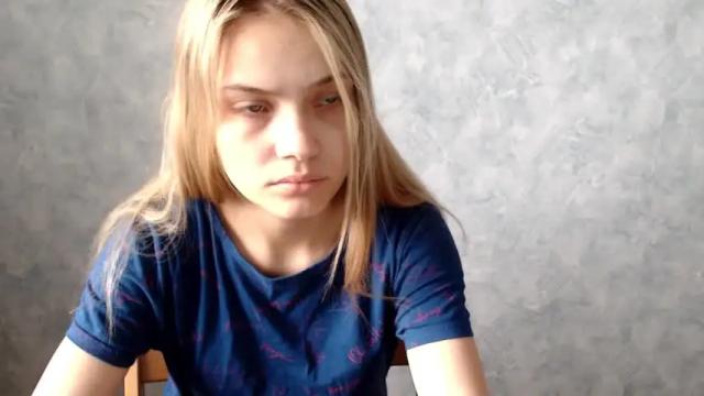 Image 2 of karina_1999 Stream on Chaturbate on 17 months ago