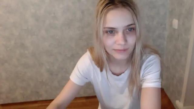 Image 10 of karina_1999 Stream on Chaturbate on 13 months ago