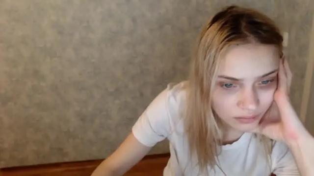 Image 4 of karina_1999 Stream on Chaturbate on 13 months ago